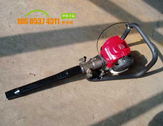 ZCD-300II型內(nèi)燃直動式搗固機(jī)